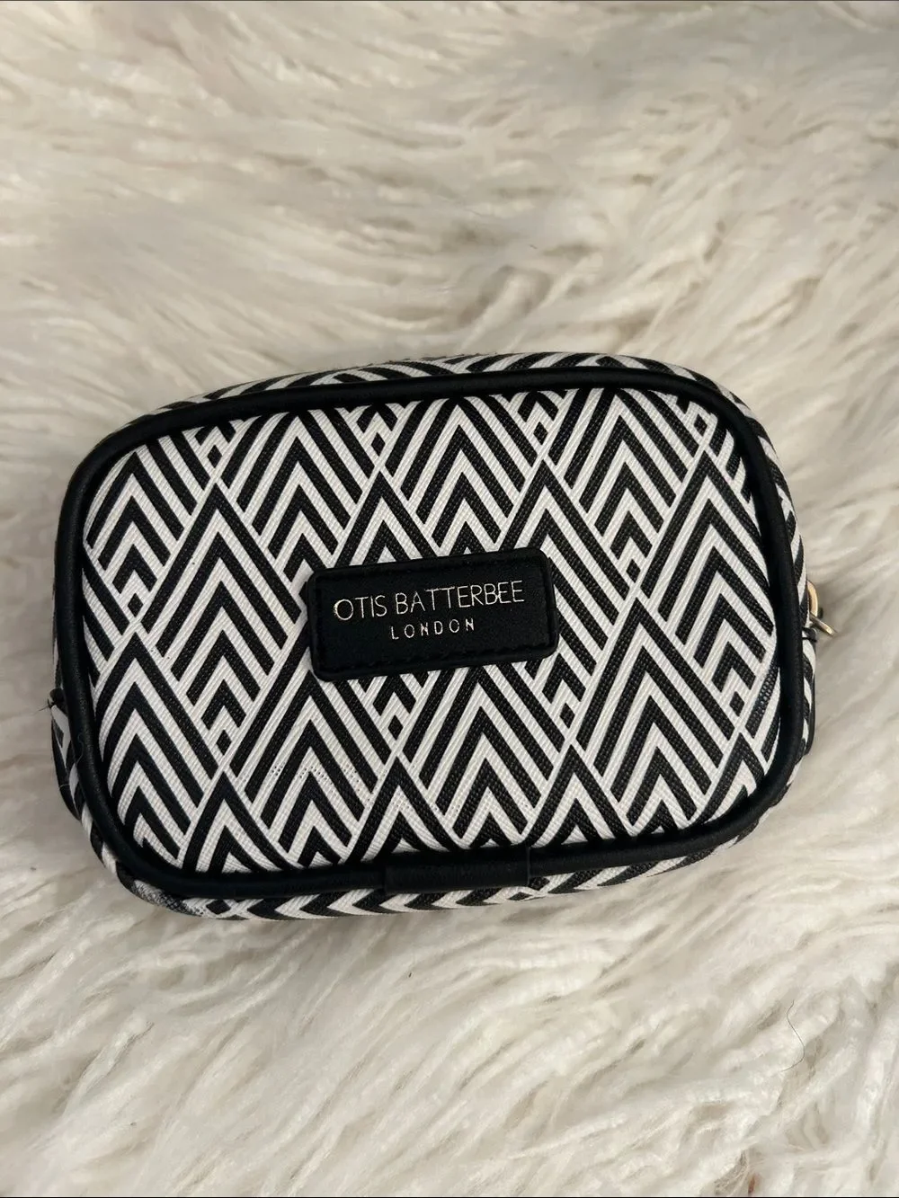 Otis Batterbee London Black and White Geometric Pouch